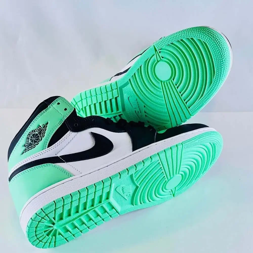 Nike Air Jordan 1 Retro High OG Green Glow DZ5485-130